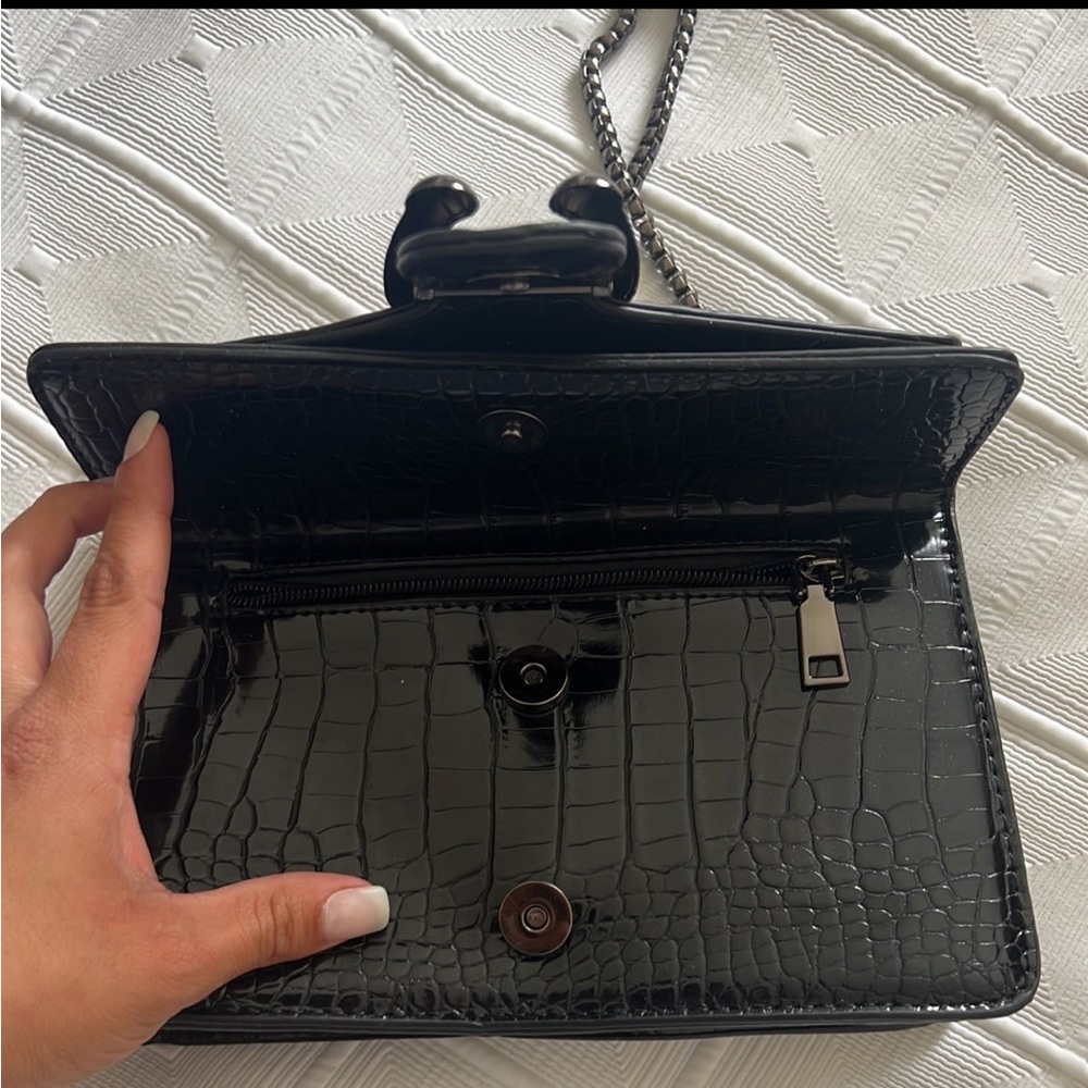 Purse - Picture 4 of 4